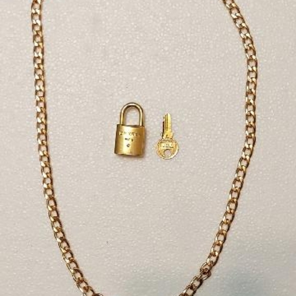 Louis Vuitton Vintage EUC Lock 🔐 and Key #202 - Picture 13 of 15